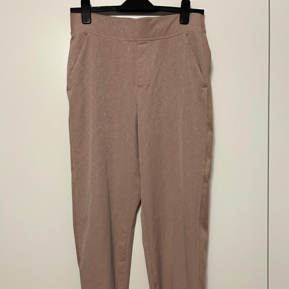 Athleta textured Brooklyn mid rise ankle pants